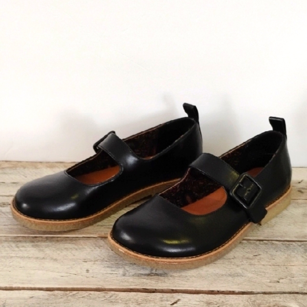 BOC by Born Lara Black Mary Jane Flat Shoes Size 7